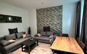 Modern Flat With 2 Rooms, Close To Schoenbrunn